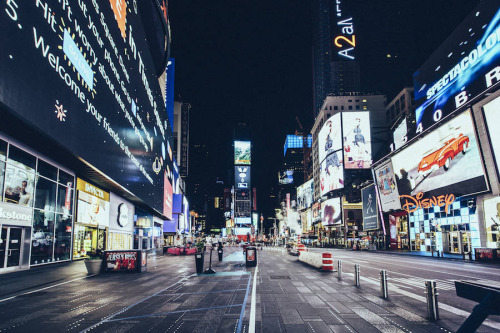 bobbycaputo:
“  Genaro Bardy | Desert in the City
Unusual Photographs of the Empty Streets of New York During Thanksgiving
”