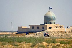 Mosque in Al Kut (2003)