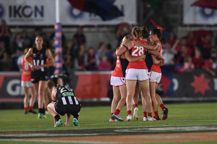 Melbourne celebrates as Collingwood commiserates