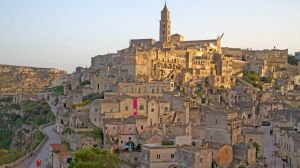 Sasso Barisano, topped by Matera's cathedral.