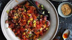 Spicy tuna tartare salad.