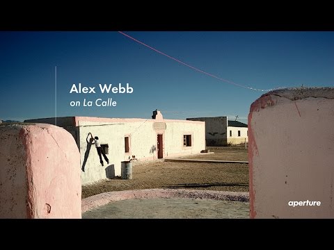 Alex Webb’s “La Calle” Gives Voice to Mexico’s Streets