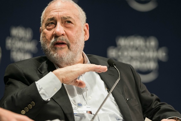 articles/00Response/161115-stiglitz-01th.jpg