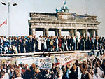 Thefalloftheberlinwall1989.JPG