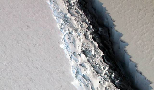 What Happens When That Enormous Antarctic Ice Shelf Finally Breaks?