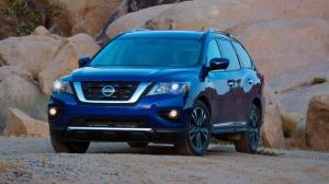 2017 Nissan Pathfinder.