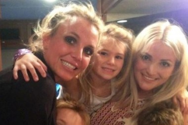 Britney and Jamie Lynn Spears with their children.