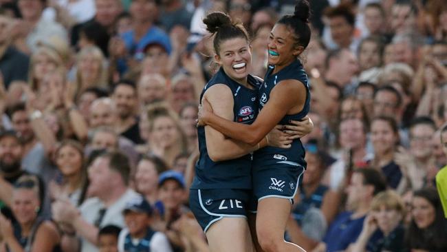 AFLW - Pies vs Blues