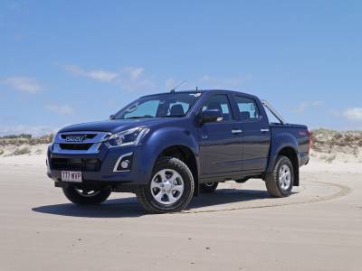 2017 Isuzu D-Max First Drive Review | New Face, New Engine, Same Rugged Core