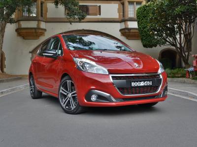 2017 Peugeot 208 GT-Line Review - City Car Loses Out With Its Value Equation