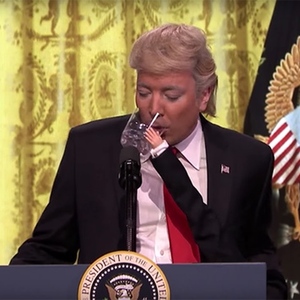 Jimmy Fallon Revives Terrible Toothless Trump Impression As Ratings Dive. Sad!