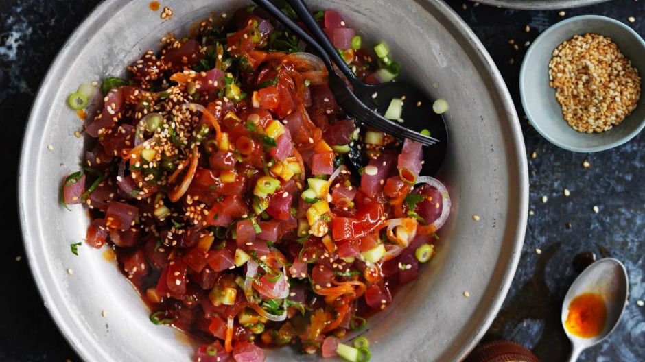 Spicy tuna tartare salad.