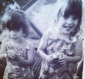 Kerri Sackville, right, and her late sister Tanya, as children. 