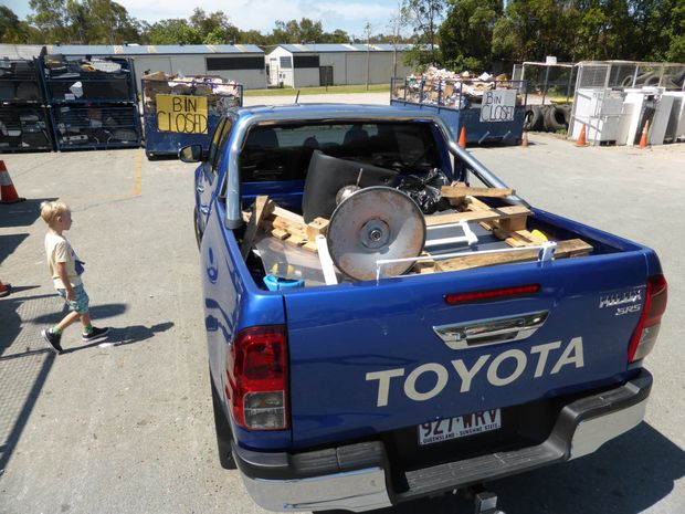 Trip to the dump in long term test 2016 Toyota HiLux SR5.