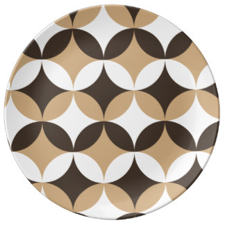 Beige and brown circles plate