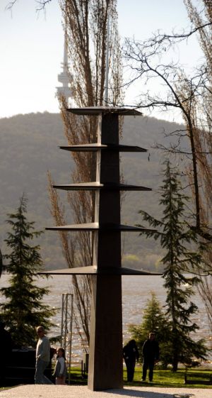 Paint flaked off the Shinki Kato sculpture in Nara Park because of the primer used.