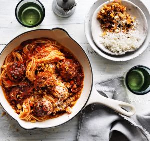 Meatballs braised in tomato sauce.