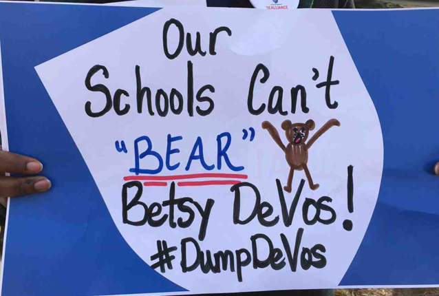 devos_protest