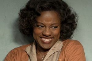  Viola Davis in <i>Fences</i>