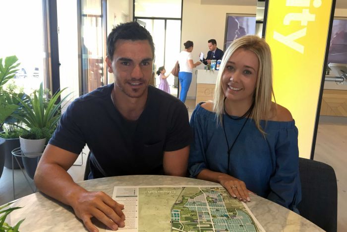 Melissa Kolbe and Daniel Makertich in the developer's office at Kalkallo.