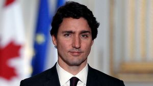 Canadian Prime Minister Justin Trudeau has inspired thirst on the internet with photos of himself in his youth.