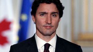 Canadian Prime Minister Justin Trudeau has inspired thirst on the internet with photos of himself in his youth.