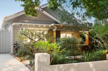 Melbourne suburbs leading the pack as property market hits new peak