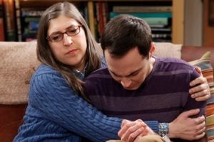 Bialik (Amy) and Parsons (Sheldon) on The Big Bang Theory.