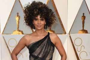 Halle Berry arrives at the Oscars on Sunday, Feb. 26, 2017, at the Dolby Theatre in Los Angeles.