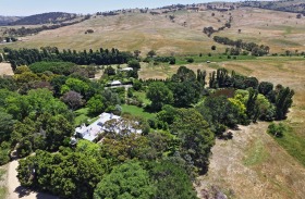 The Markdale homestead in Binda has sold to Sydney buyers.