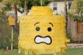 Make a Lego Head piÃ±ata : <a href="http://jonesing2create.com/lego-birthday-party/" target="_blank">jonesing2create.com</a>