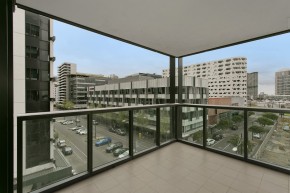 Picture of 4G/8 Waterside Place, Docklands