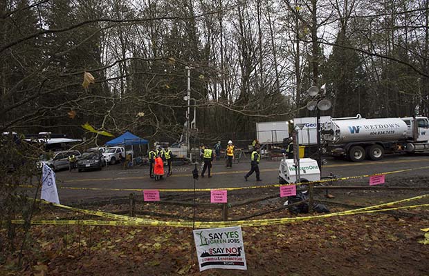 Kinder Morgan stops drilling, begins moving equipment from Burnaby Mountain