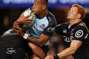 Israel Folau scored two tries in defeat for the Waratahs.