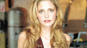 NO CAPTION INFORMATION PROVIDED. S Sarah Michelle Gellar as Buffy the Vampire Slayer. SMH Guide***FDCTRANSFER***