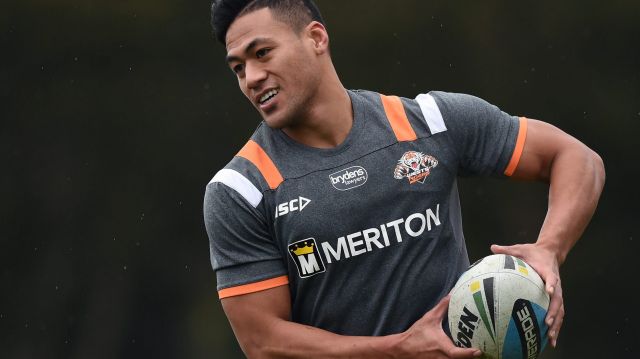 Deregistered: Tim Simona.