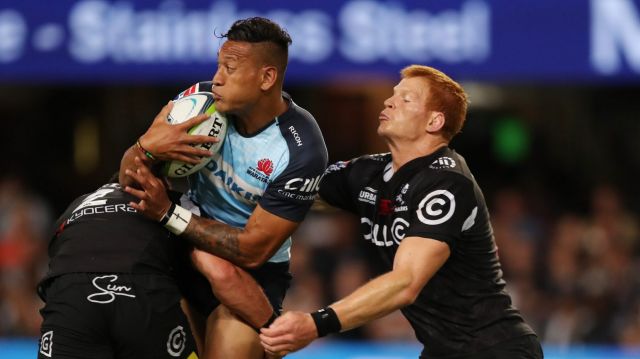 Israel Folau scored two tries in defeat for the Waratahs.