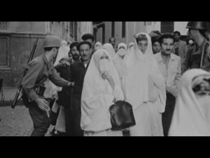 People of Algiers being kettled 