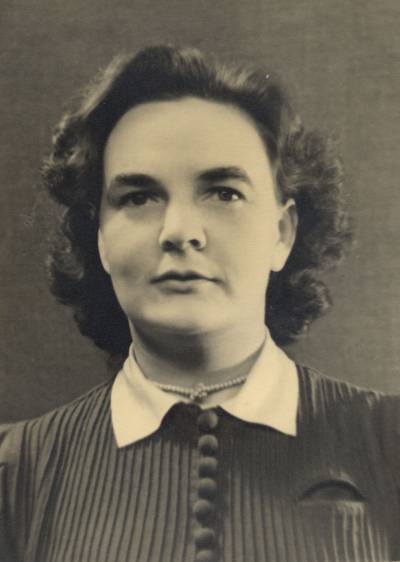 Photograph of Ruth Frow