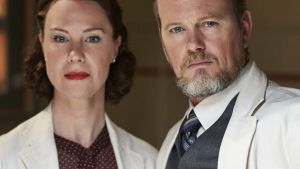 Dr Alice Harvey (Belinda McClory), Dr Lucien Blake (Craig McLachlan) in The Doctor Blake Mysteries.