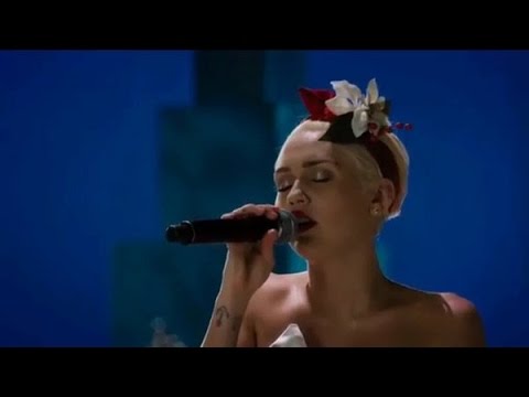 Miley Cyrus - Silent Night (A Very Murray Christmas)