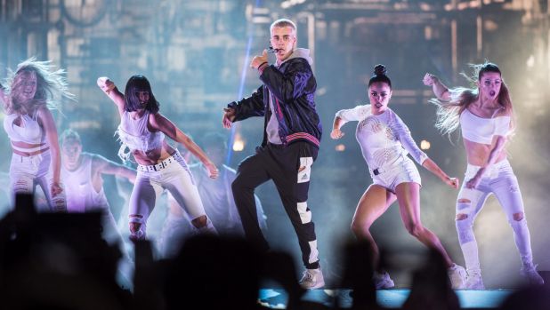 Brings a show: Bieber on stage in Sydney.