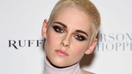 Actress Kristen Stewart has the perfect mascara application down pat. 