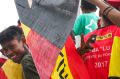 Supporters of Fretilin and its leader Francisco "Lu-Olo" Guterres at their closing campaign rally in Dili on Friday.