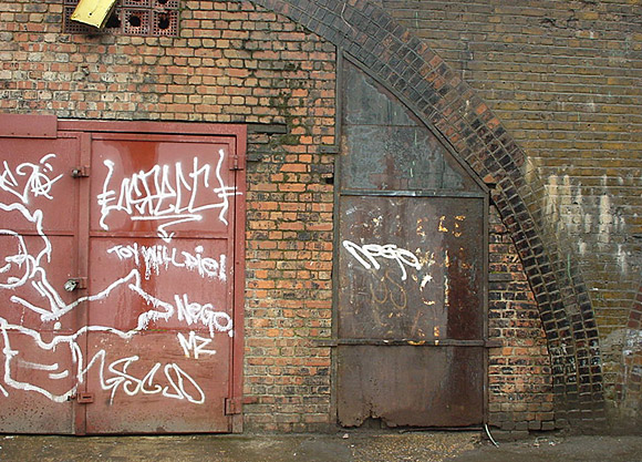 Brixton Station Road railway arches - archive photos of a lost Brixton, London UK taken in January 2001