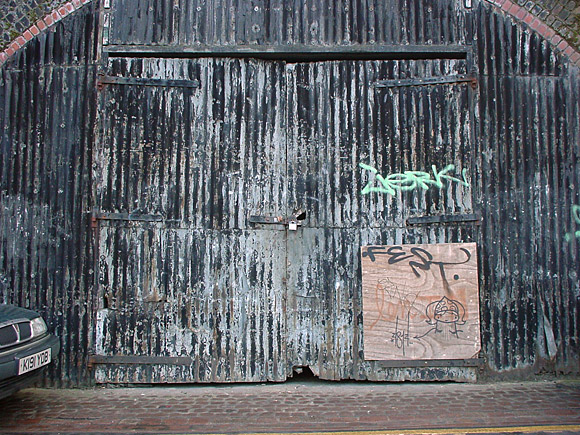 Brixton Station Road railway arches - archive photos of a lost Brixton, London UK taken in January 2001