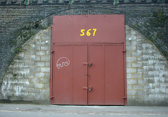 Brixton Station Road railway arches - archive photos of a lost Brixton, London UK taken in January 2001