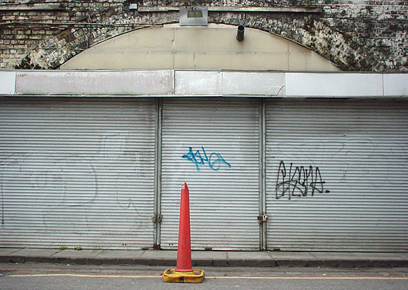 Brixton Station Road railway arches - archive photos of a lost Brixton, London UK taken in January 2001