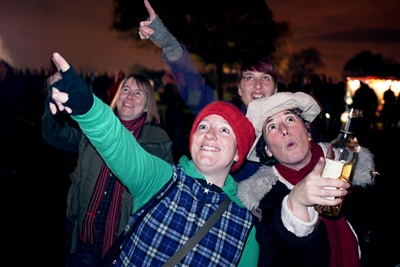 Photos of the fireworks show at Brockwell Park, Herne Hill and Brixton, November 5th 2009