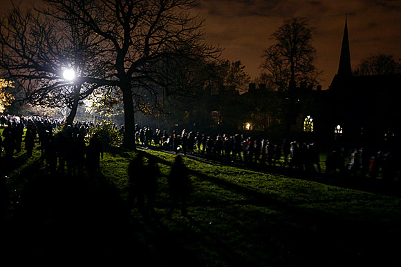 Photos of the fireworks show at Brockwell Park, Herne Hill and Brixton, November 5th 2009